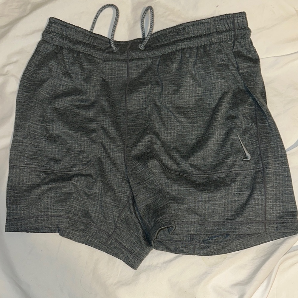 Nike Men's Gray Athletic Shorts